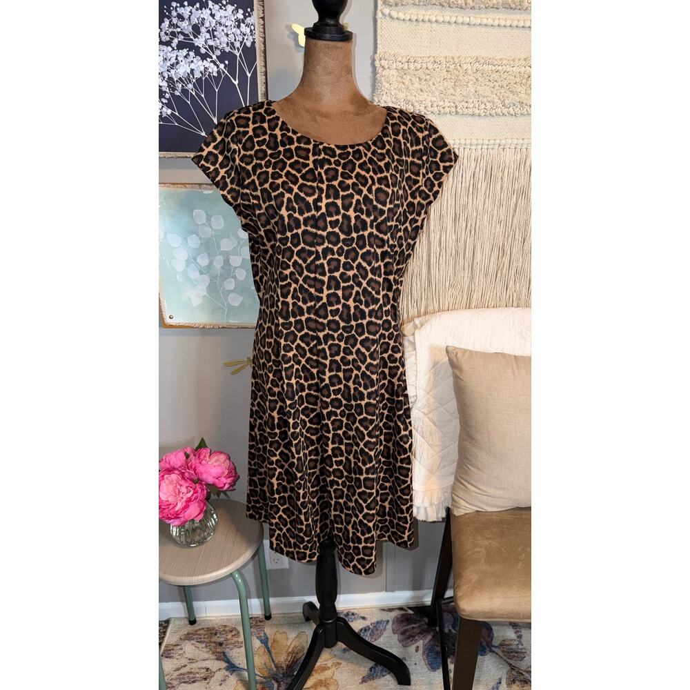 Michael Kors Leopard Print Cap Sleeve Shift Dress Size 14 EUC - Picture 2 of 12